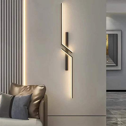 Modern Minimalist LED Wall Sconce: Black & Gold Accent Light