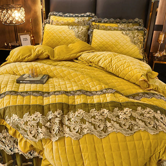 Artfan lighting Black Gold Luxury Crystal Velvet Bedding Set with Quilted Embroidery & Ruffles