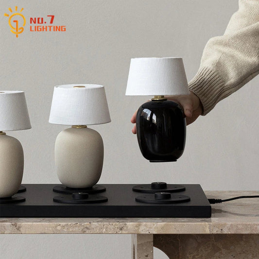 Artfan lighting Black/White/Red Ceramics Table Lamp, Touch Switch USB Charging, Atmosphere Desk Light